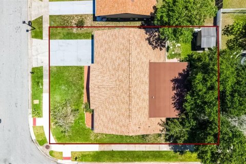 Casa en venta en Orlando, Florida, 5 dormitorios, 156.54 m2 № 1819246 - foto 9