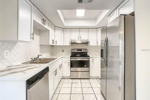 Casa en venta en Orlando, Florida, 5 dormitorios, 156.54 m2 № 1819246 - foto 3