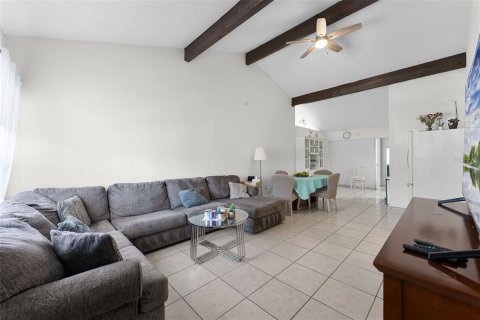 Casa en venta en Orlando, Florida, 5 dormitorios, 156.54 m2 № 1819246 - foto 13