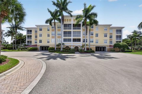 Copropriété à vendre à Punta Gorda, Floride: 3 chambres, 139.17 m2 № 2223121 - photo 2