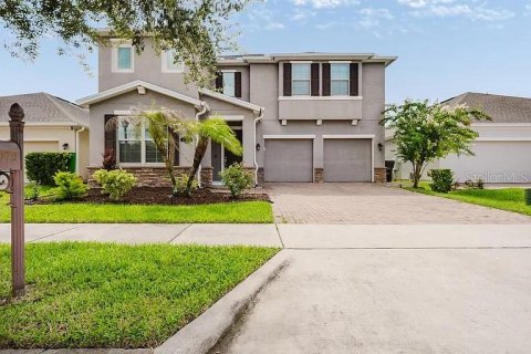 House in Windermere, Florida 4 bedrooms, 261.24 sq.m. № 2312808