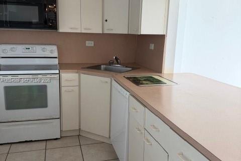 Appartement à louer à Miami Beach, Floride: 2 chambres, 86.4 m2 № 2085270 - photo 10