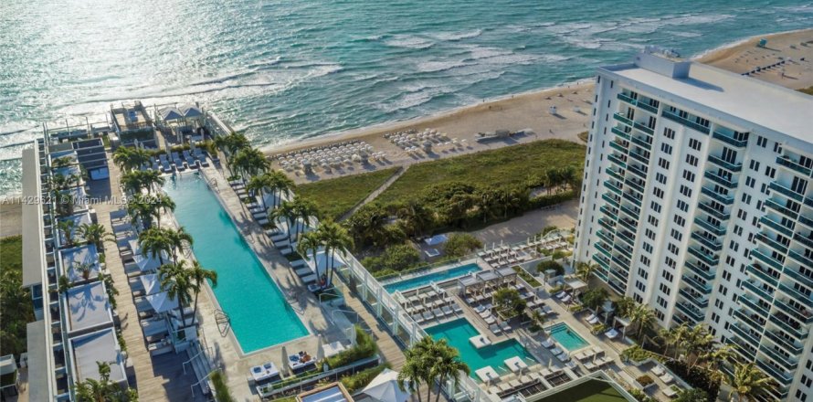 Condominio en Miami Beach, Florida, 1 dormitorio № 1959023