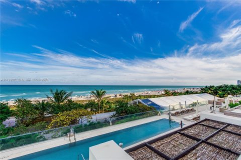 Condominio en alquiler en Miami Beach, Florida, 1 dormitorio, 80.45 m2 № 1959023 - foto 3