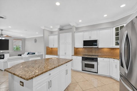 Villa ou maison à vendre à Royal Palm Beach, Floride: 5 chambres, 324.79 m2 № 2078444 - photo 3