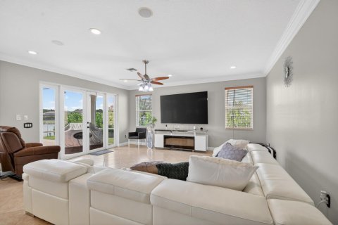 Villa ou maison à vendre à Royal Palm Beach, Floride: 5 chambres, 324.79 m2 № 2078444 - photo 5