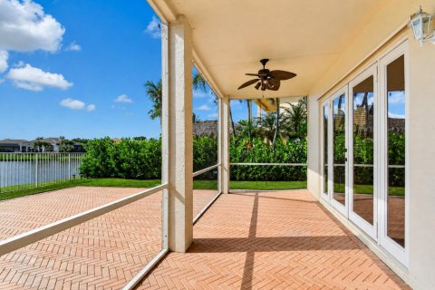 Villa ou maison à vendre à Royal Palm Beach, Floride: 5 chambres, 324.79 m2 № 2078444 - photo 9