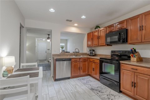 Touwnhouse à louer à Kissimmee, Floride: 2 chambres, 121.14 m2 № 2156680 - photo 11