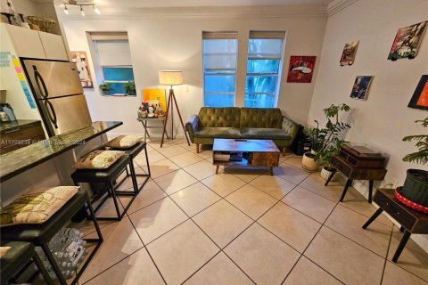 Condominio en venta en Miami Beach, Florida, 1 dormitorio, 48.87 m2 № 1864438 - foto 4