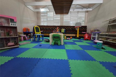 Townhouse in Davenport, Florida 3 bedrooms, 162.39 sq.m. № 1895088 - photo 22