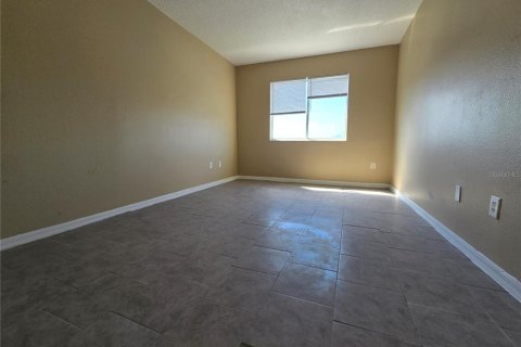 Townhouse in Davenport, Florida 3 bedrooms, 162.39 sq.m. № 1895088 - photo 20