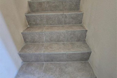 Townhouse in Davenport, Florida 3 bedrooms, 162.39 sq.m. № 1895088 - photo 13