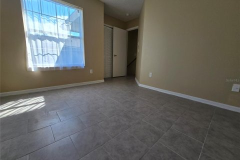 Townhouse in Davenport, Florida 3 bedrooms, 162.39 sq.m. № 1895088 - photo 14