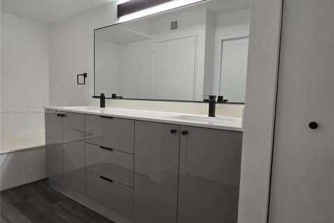 Купить кондоминиум в Авентура, Флорида 2 спальни, 109.72м2, № 1799236 - фото 25