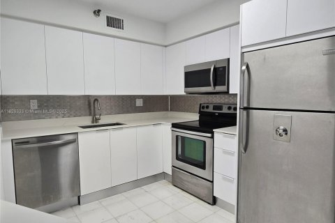 Купить кондоминиум в Авентура, Флорида 2 спальни, 109.72м2, № 1799236 - фото 13