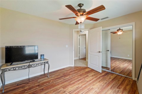 Villa ou maison à vendre à Port St. Lucie, Floride: 3 chambres, 229.47 m2 № 1713479 - photo 21