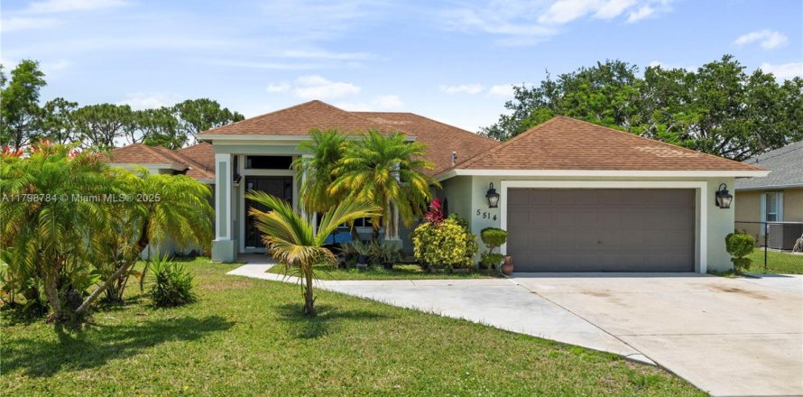 Villa ou maison à Port St. Lucie, Floride 3 chambres, 229.47 m2 № 1713479