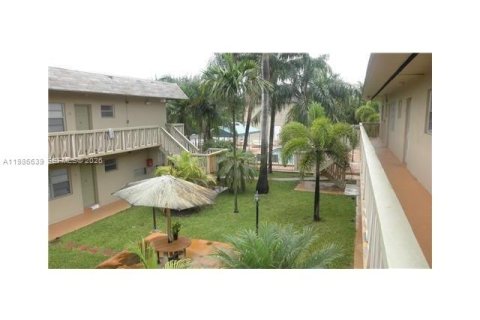 Снять в аренду кондоминиум в Майами, Флорида 1 спальня, 75.53м2, № 2051003 - фото 4