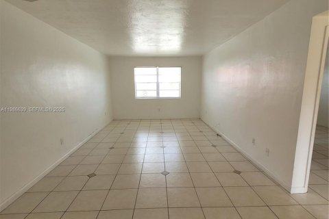 Condominio en alquiler en Miami, Florida, 1 dormitorio, 75.53 m2 № 2051003 - foto 25