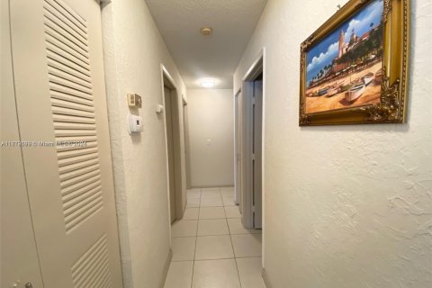 House in Boca Raton, Florida 2 bedrooms, 102.19 sq.m. № 1860963 - photo 15