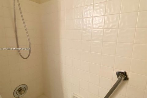 House in Boca Raton, Florida 2 bedrooms, 102.19 sq.m. № 1860963 - photo 19