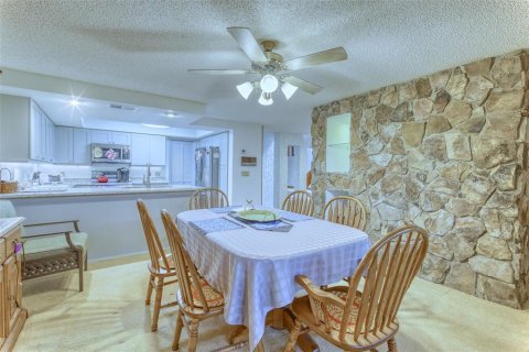 House in Winter Haven, Florida 2 bedrooms, 189.99 sq.m. № 1886108 - photo 19