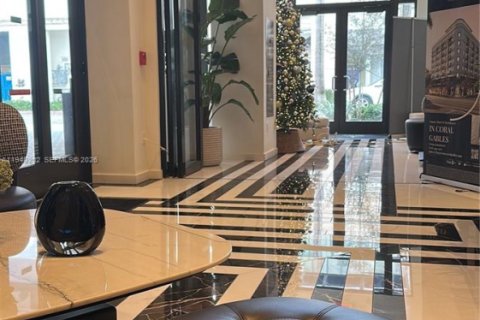 Снять в аренду кондоминиум в Корал-Гейблс, Флорида 2 спальни, 86.12м2, № 2000414 - фото 7