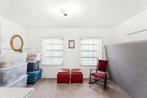 Casa en venta en Miami, Florida, 3 dormitorios, 132.01 m2 № 1920131 - foto 12