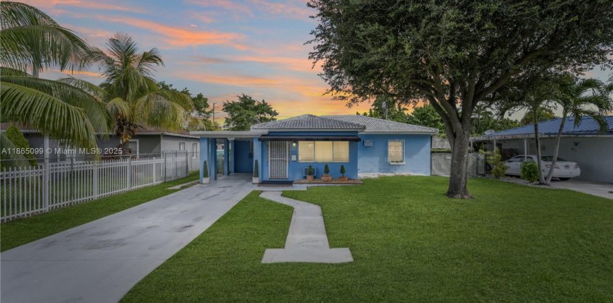 Casa en Miami, Florida 3 dormitorios, 132.01 m2 № 1920131