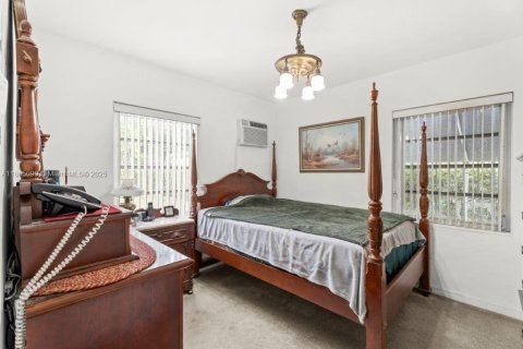 Casa en venta en Miami, Florida, 3 dormitorios, 132.01 m2 № 1920131 - foto 11