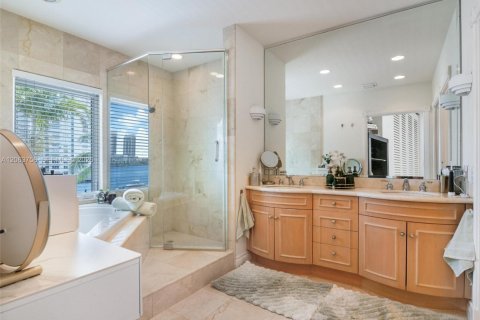 Touwnhouse à louer à North Miami Beach, Floride: 3 chambres, 214.6 m2 № 2275115 - photo 16