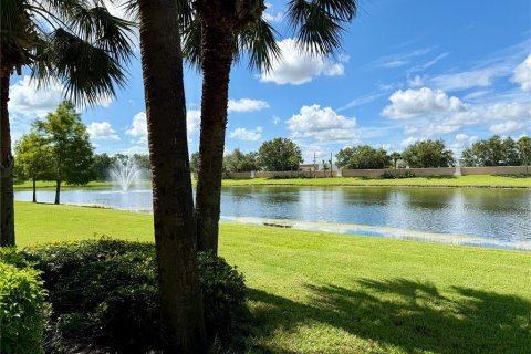 Copropriété à louer à Lakewood Ranch, Floride: 2 chambres, 141.4 m2 № 1789337 - photo 19