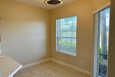 Copropriété à louer à Lakewood Ranch, Floride: 2 chambres, 141.4 m2 № 1789337 - photo 10