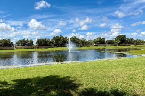 Copropriété à louer à Lakewood Ranch, Floride: 2 chambres, 141.4 m2 № 1789337 - photo 18