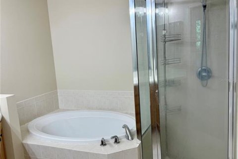 Снять в аренду кондоминиум в Лейквуд Ранч, Флорида 3 комнаты, 141.4м2, № 1789337 - фото 14