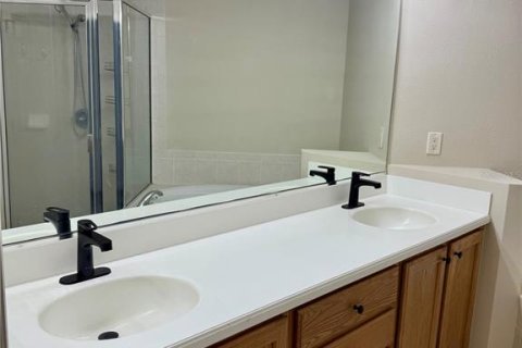 Снять в аренду кондоминиум в Лейквуд Ранч, Флорида 3 комнаты, 141.4м2, № 1789337 - фото 15