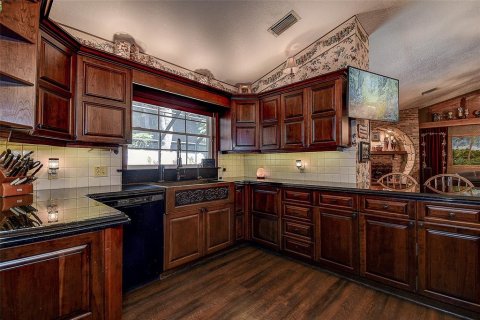 Casa en venta en Palm Harbor, Florida, 5 dormitorios, 401.71 m2 № 2420490 - foto 27