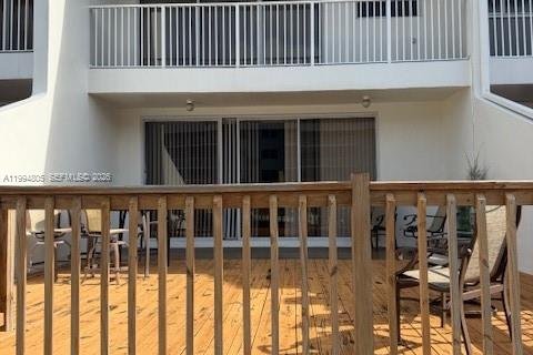 Adosado en venta en North Miami Beach, Florida, 3 dormitorios, 149.57 m2 № 2060544 - foto 4
