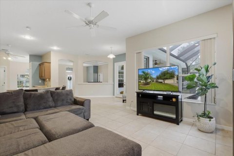 Villa ou maison à vendre à Palm Coast, Floride: 5 chambres, 271.83 m2 № 2424322 - photo 17