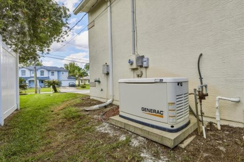 Villa ou maison à vendre à Palm Coast, Floride: 5 chambres, 271.83 m2 № 2424322 - photo 20