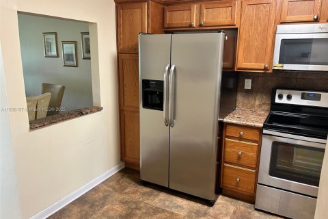 Condominio en venta en Pembroke Pines, Florida, 2 dormitorios, 108.7 m2 № 1825756 - foto 8