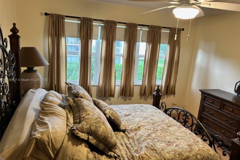 Condominio en venta en Pembroke Pines, Florida, 2 dormitorios, 108.7 m2 № 1825756 - foto 21