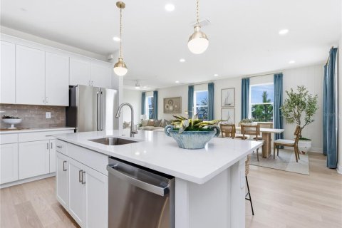Touwnhouse à vendre à Venice, Floride: 4 chambres, 261.33 m2 № 2100150 - photo 5
