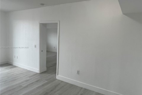 Copropriété à vendre à Miami, Floride: 2 chambres, 91.42 m2 № 1874157 - photo 23