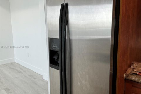 Copropriété à vendre à Miami, Floride: 2 chambres, 91.42 m2 № 1874157 - photo 13