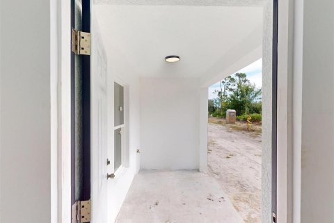 Commercial property in Punta Gorda, Florida 16 bedrooms, 804.91 sq.m. № 2095924 - photo 11