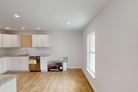Commercial property in Punta Gorda, Florida 16 bedrooms, 804.91 sq.m. № 2095924 - photo 18