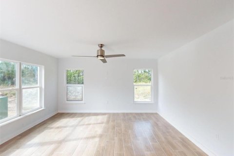 Commercial property in Punta Gorda, Florida 16 bedrooms, 804.91 sq.m. № 2095924 - photo 14