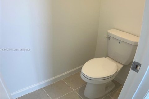 Снять в аренду виллу или дом в Хомстед, Флорида 3 спальни, № 2014519 - фото 21