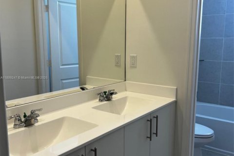 Снять в аренду виллу или дом в Хомстед, Флорида 3 спальни, № 2014519 - фото 27